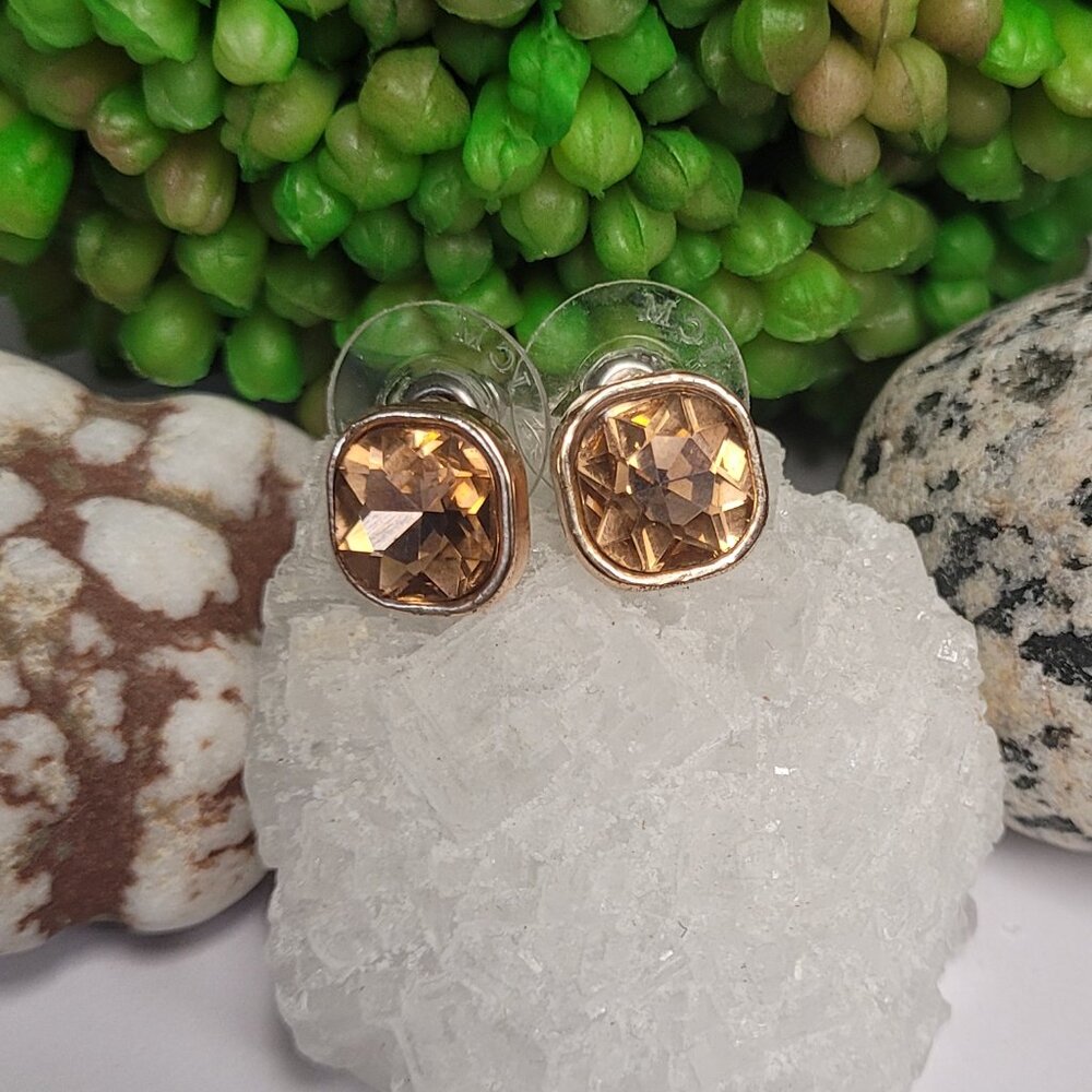 Peach Rose Gold Swarovski Crystals Studed Earrings NWOT